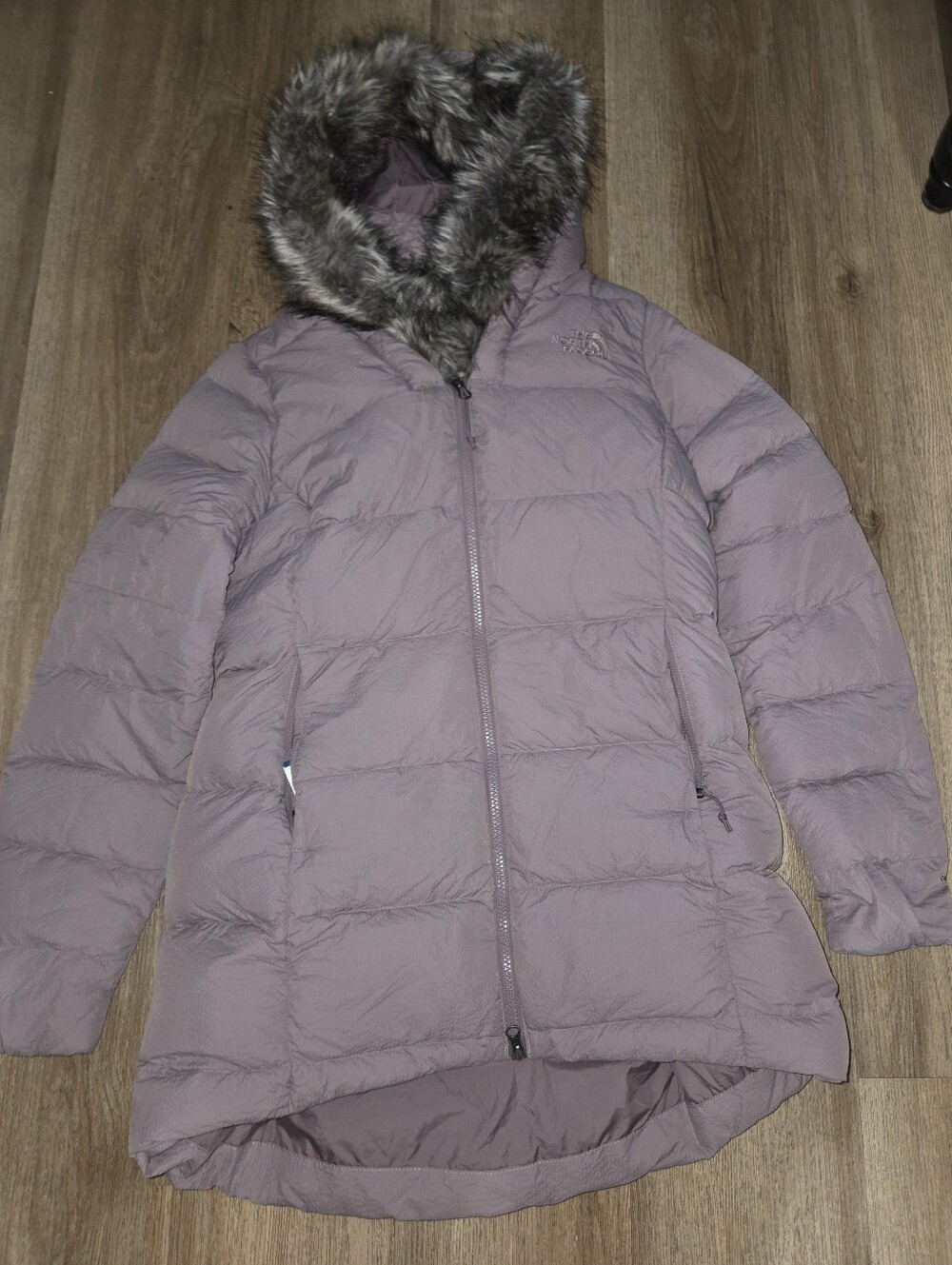 The North Face Parkina Mauve Hooded Puffer with Faux Fur Trim Size Medium
